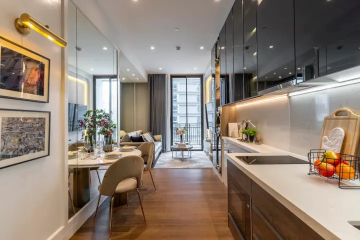 Property photos for Muniq Langsuan