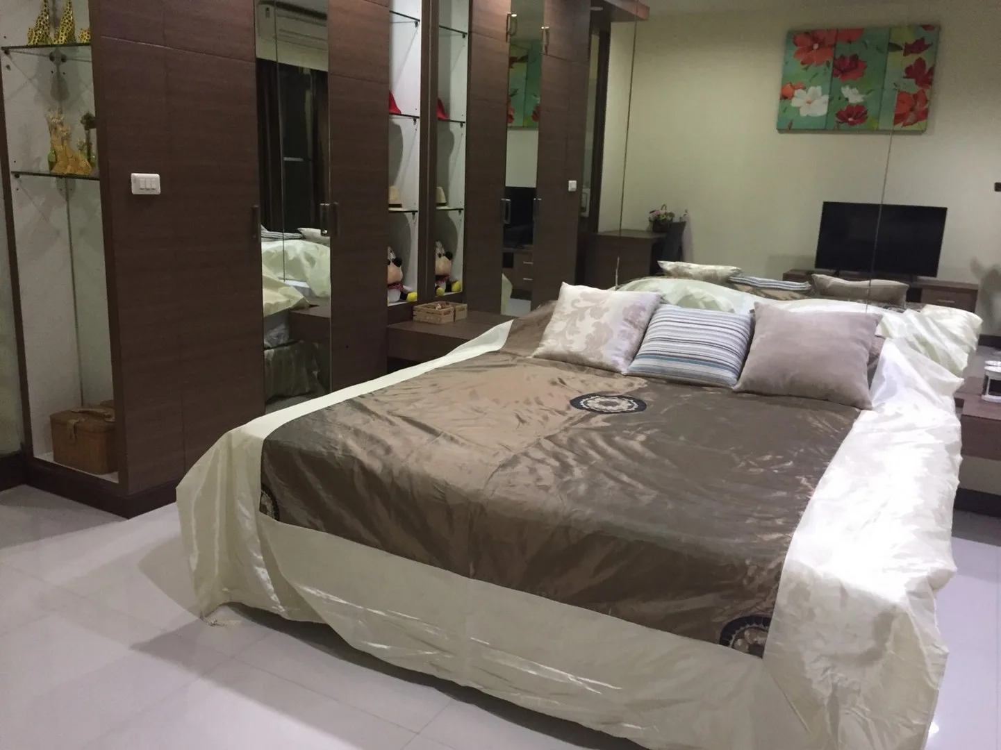 Property photos for The Address Siam