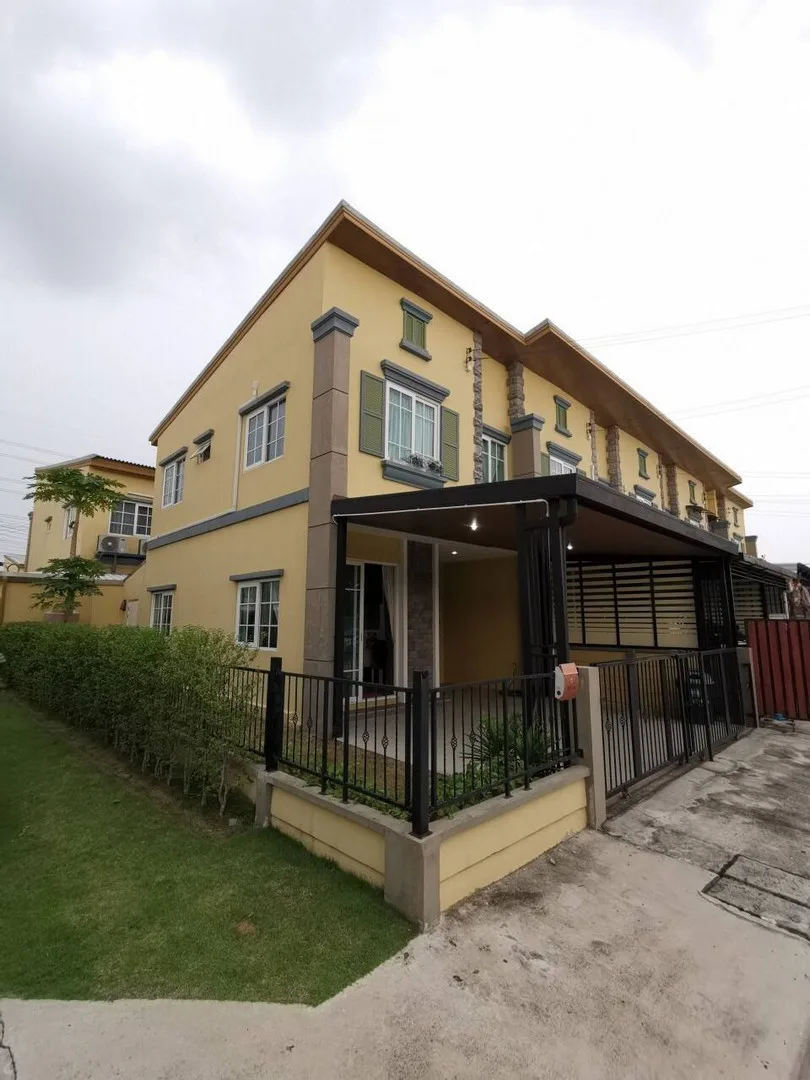 Property photos for Golden Town 2 Onnut