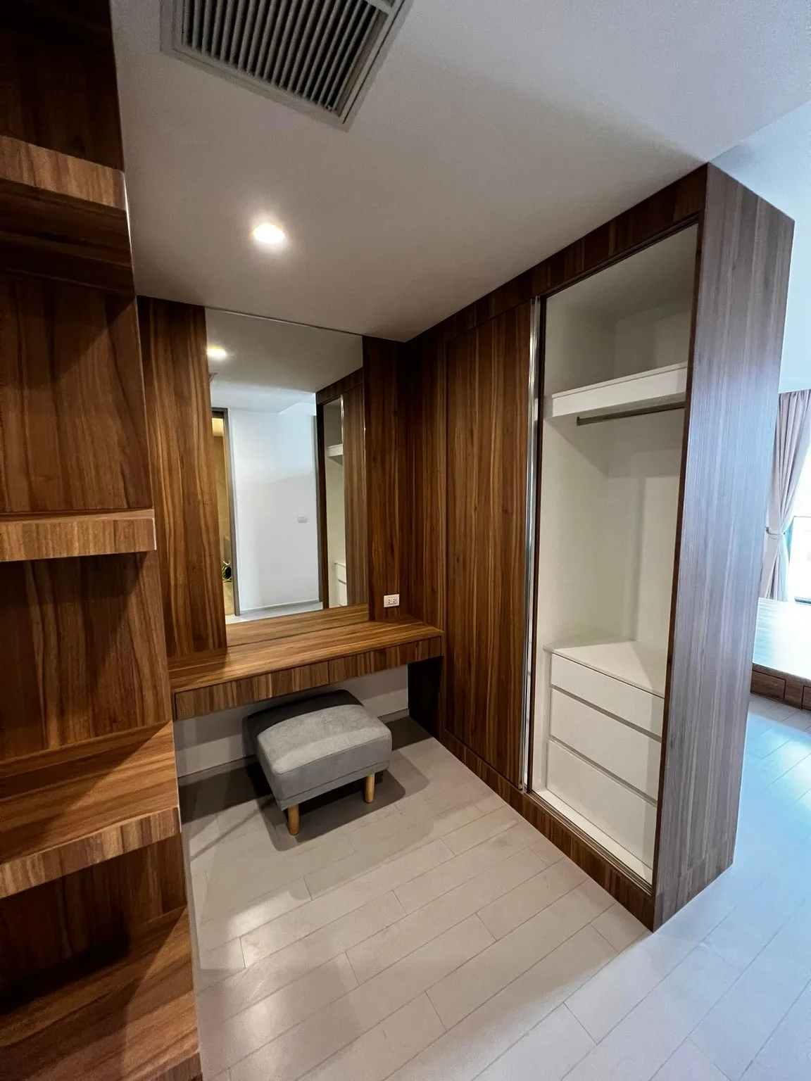 Property photos for Noble Ploenchit