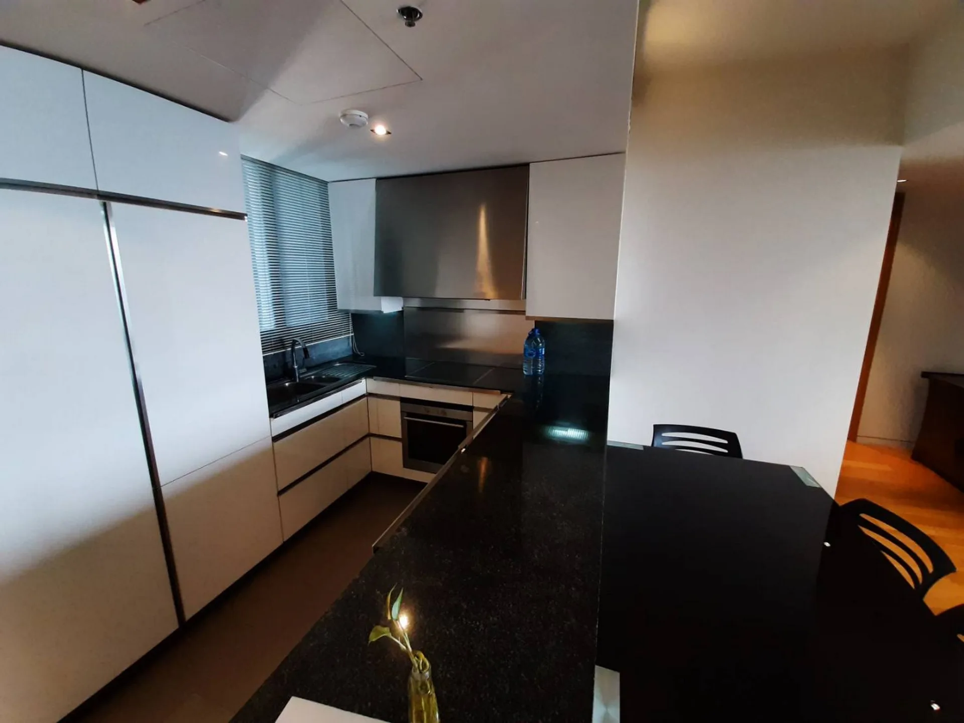 Property photos for The Met