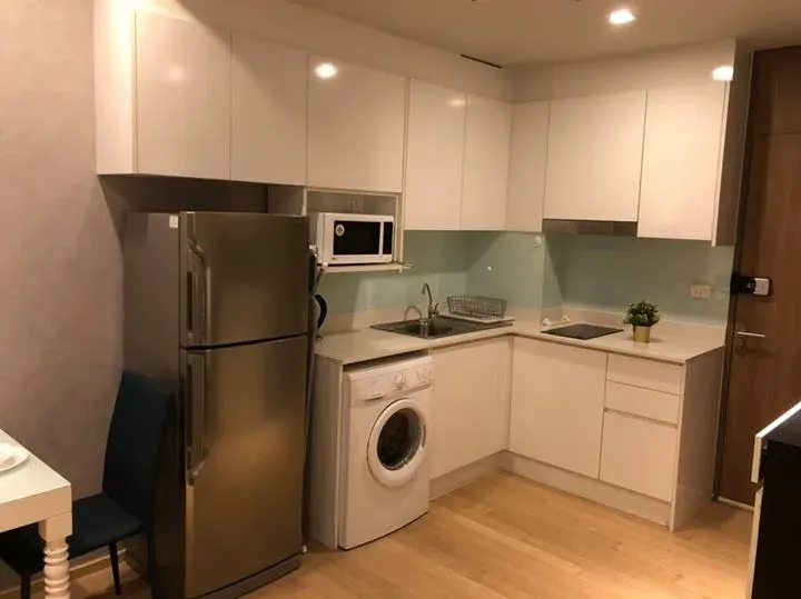 Property photos for Noble Refine