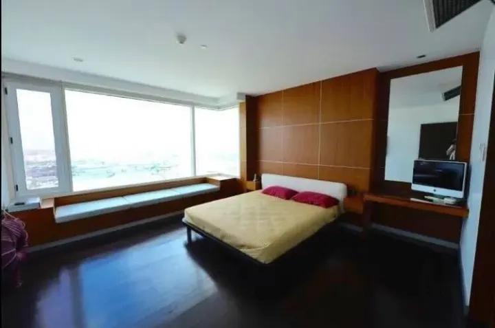 Property photos for Watermark Chaophraya