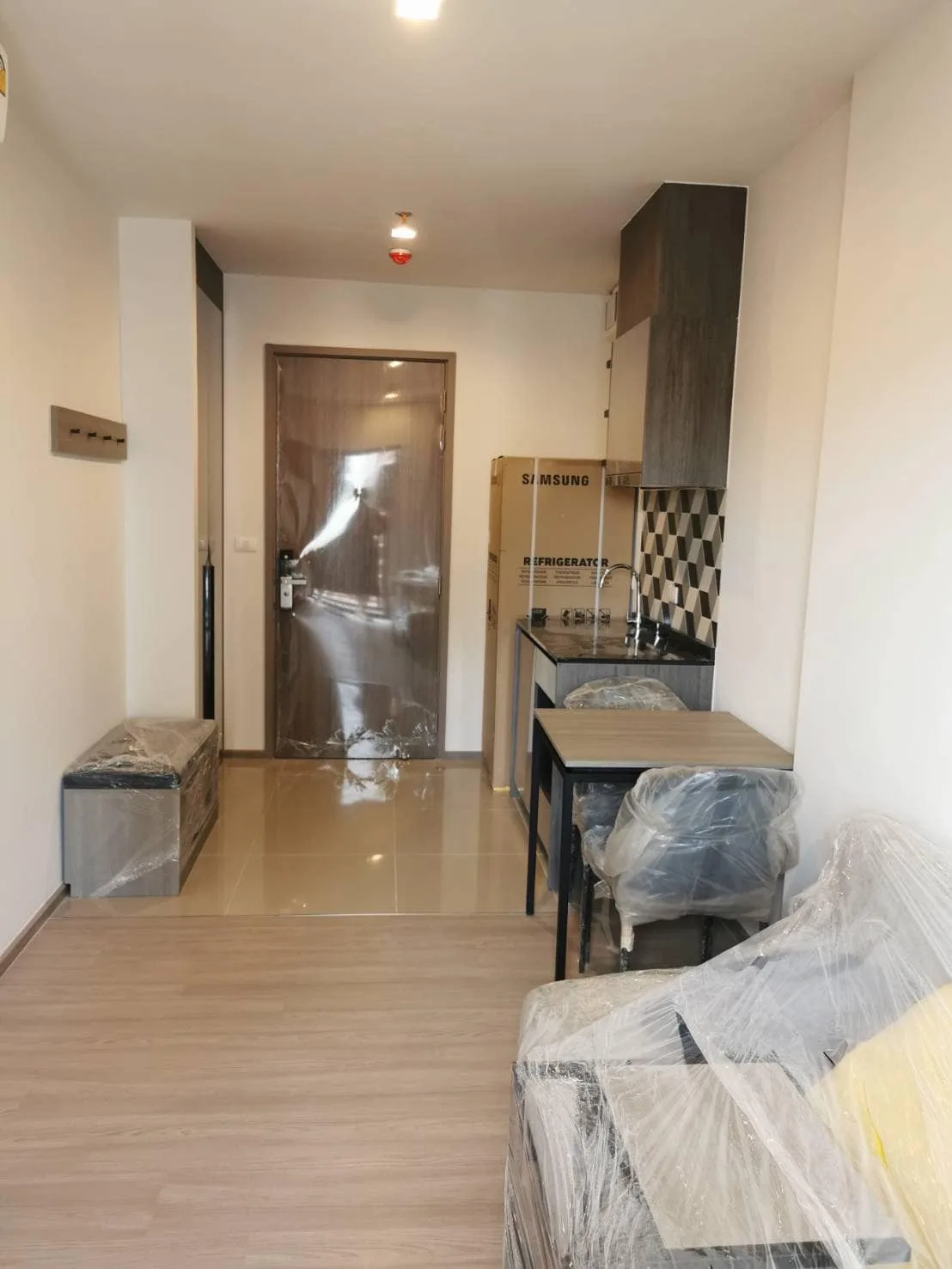 Property photos for The Base Phetchaburi-thonglor