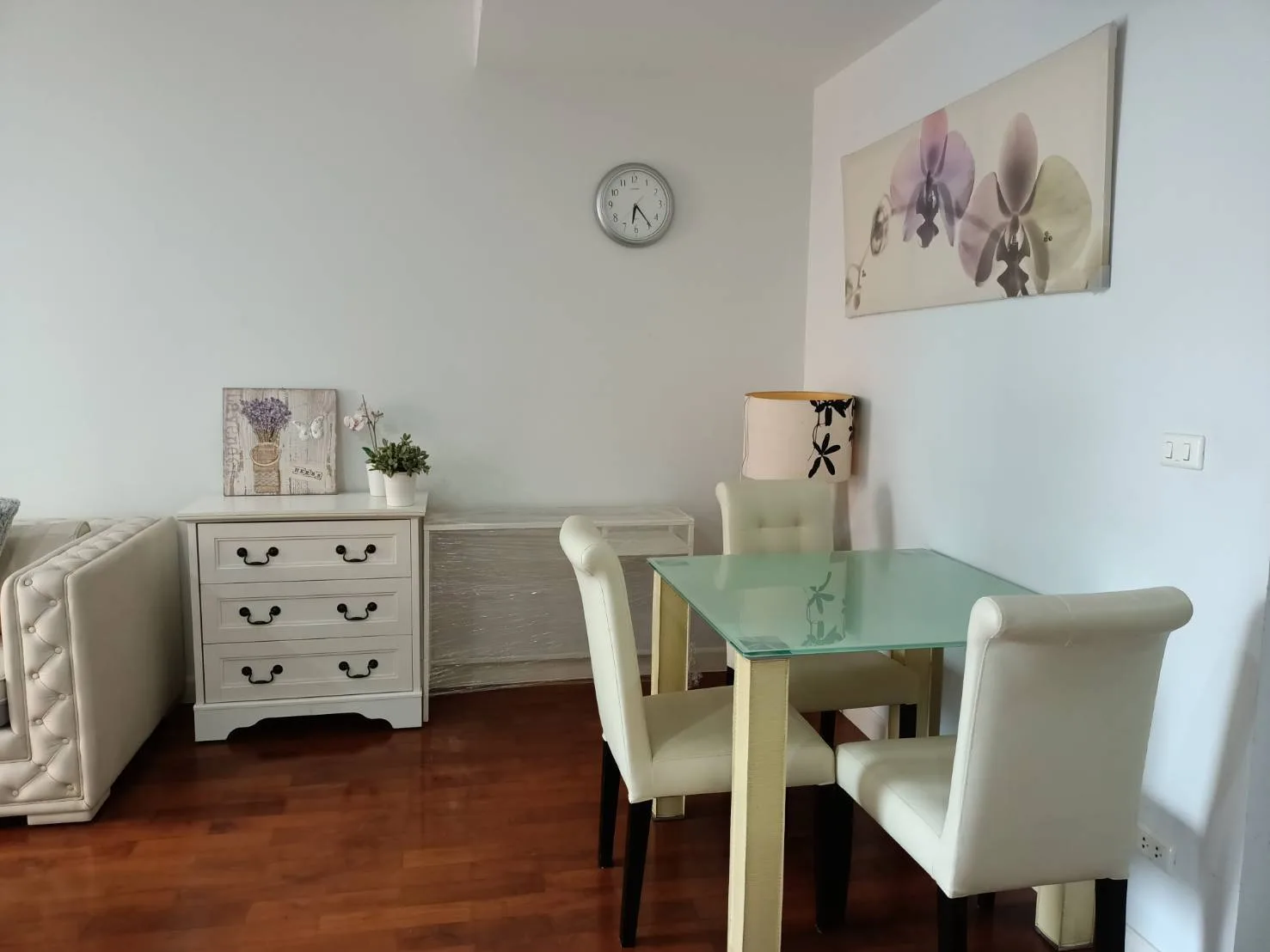 Property photos for Siri Residence