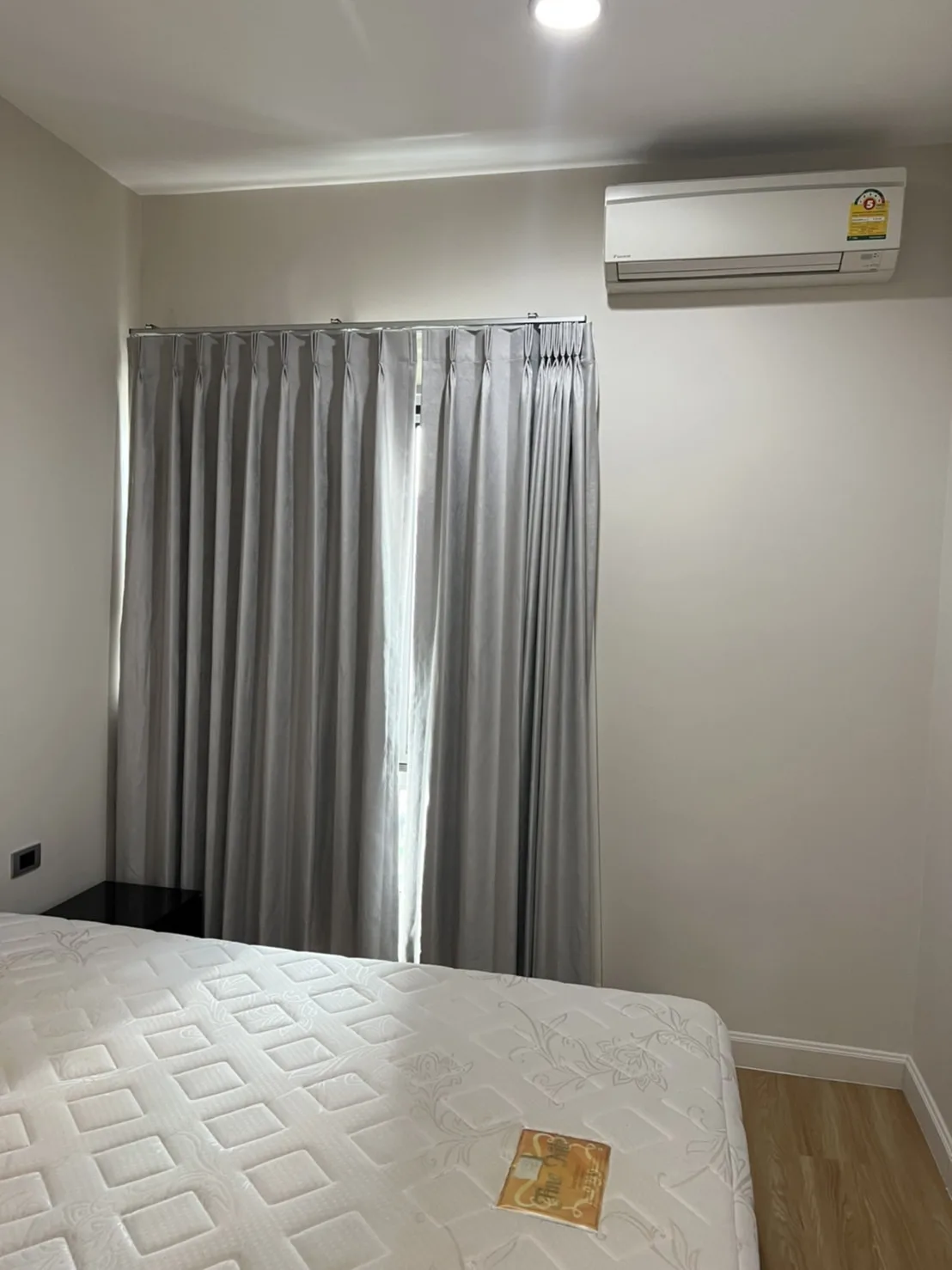 Property photos for The Crest Sukhumvit 34