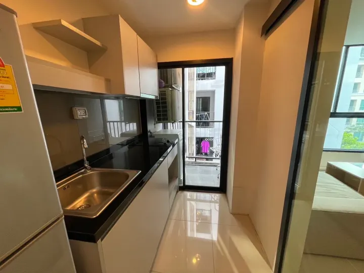 Property photos for Zenith Place Sukhumvit 42