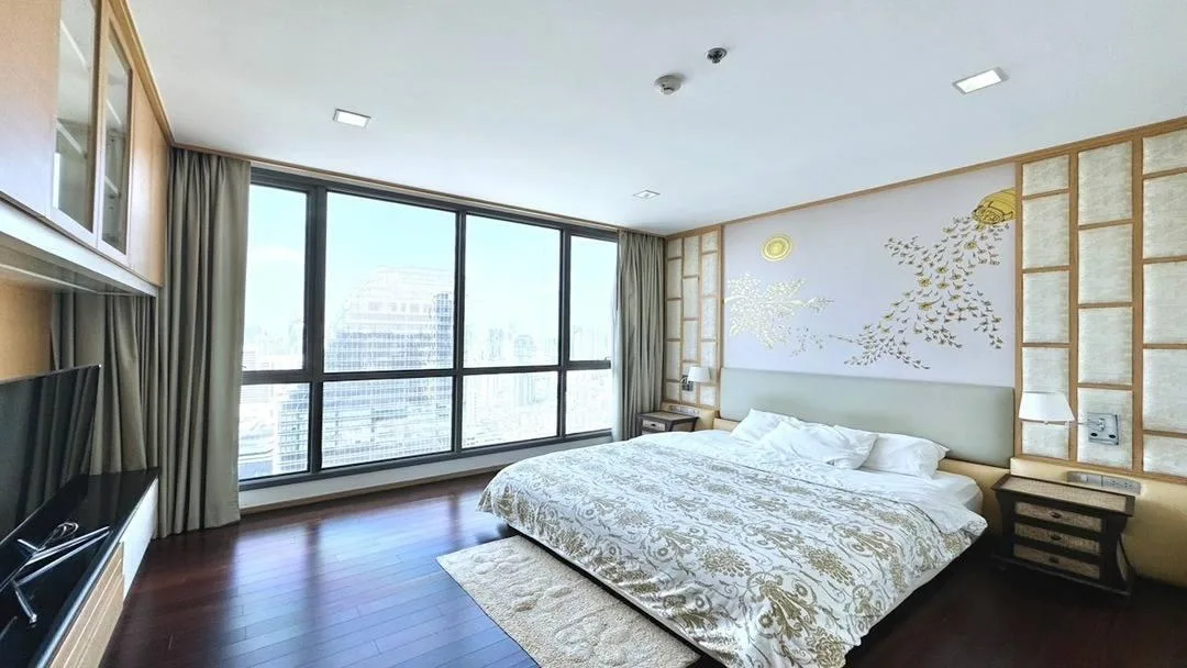 Property photos for Hyde Sukhumvit 13