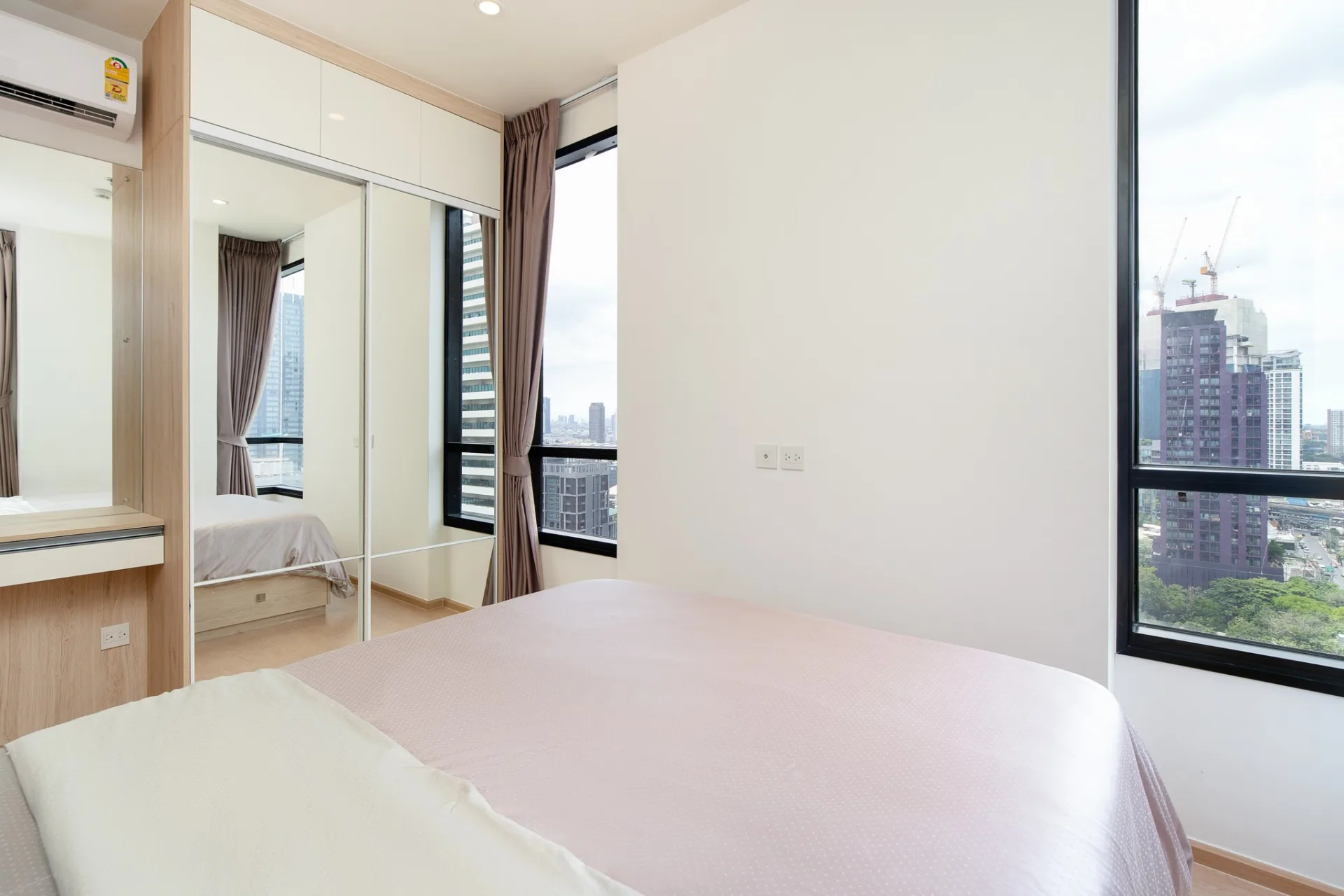 Property photos for Maru Ekkamai 2