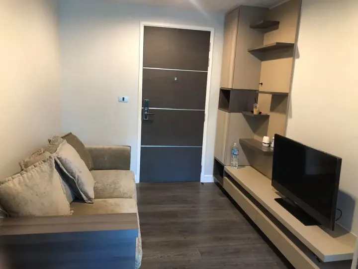 Property photos for The Crest Sukhumvit 49