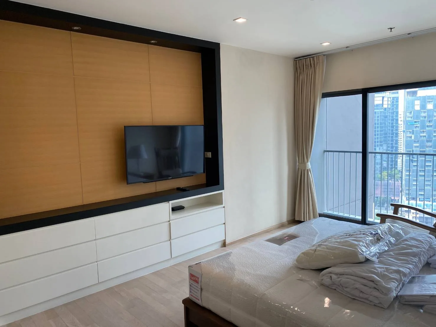 Property photos for Noble Remix