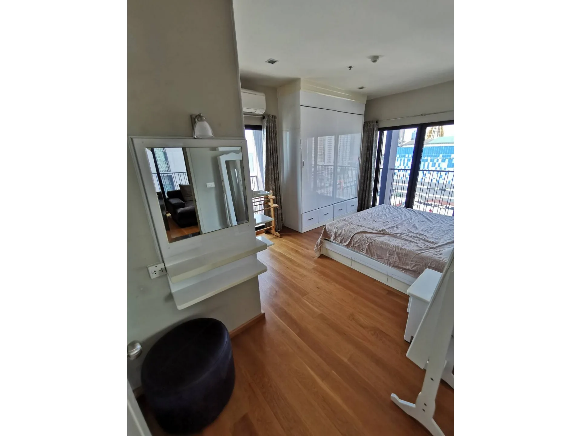 Property photos for Noble Reveal