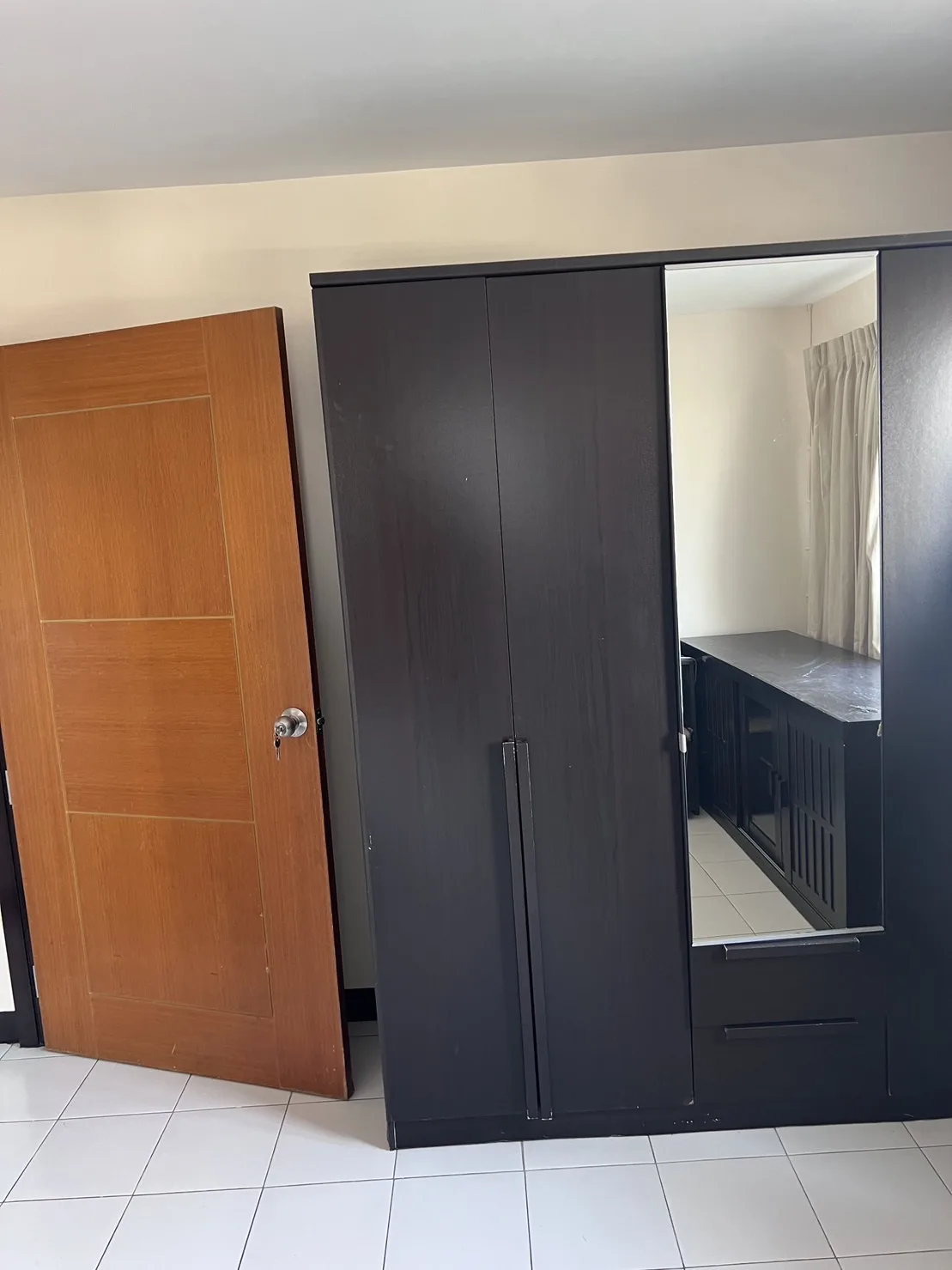 Property photos for Wittayu Complex