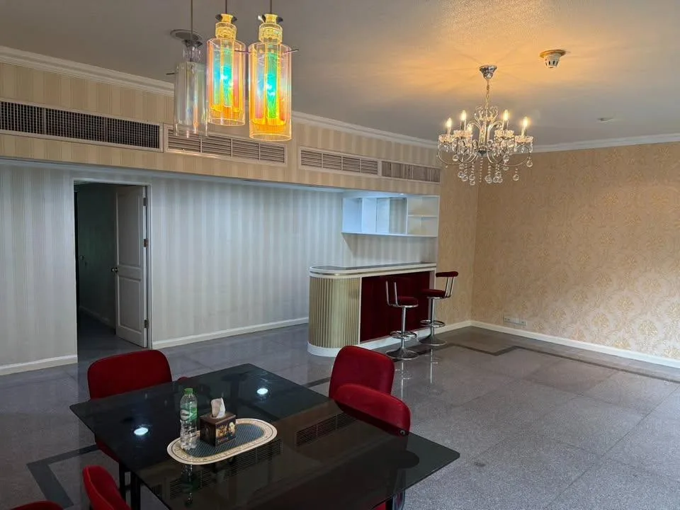 Property photos for Chidlom Place
