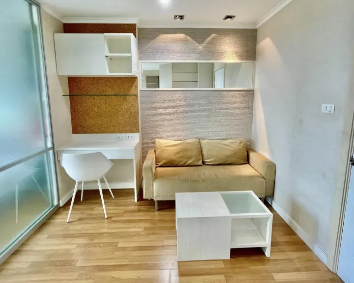 Property photos for Lumpini Place Ratchayothin