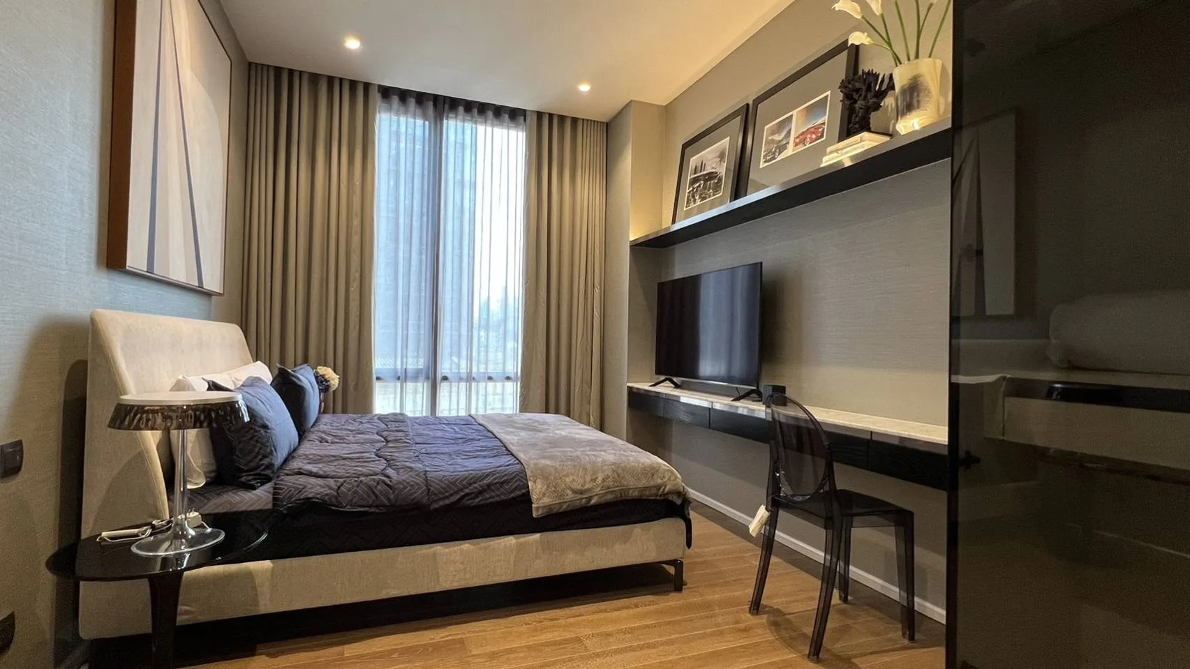 Property photos for Muniq Langsuan
