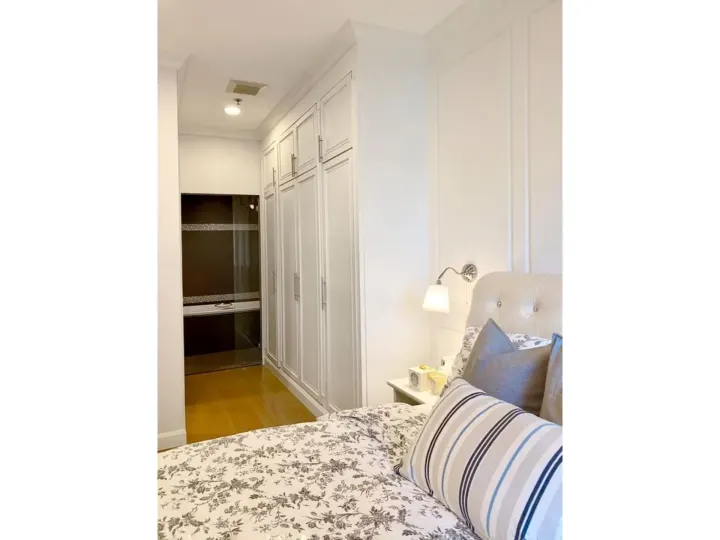 Property photos for The Crest Sukhumvit 34