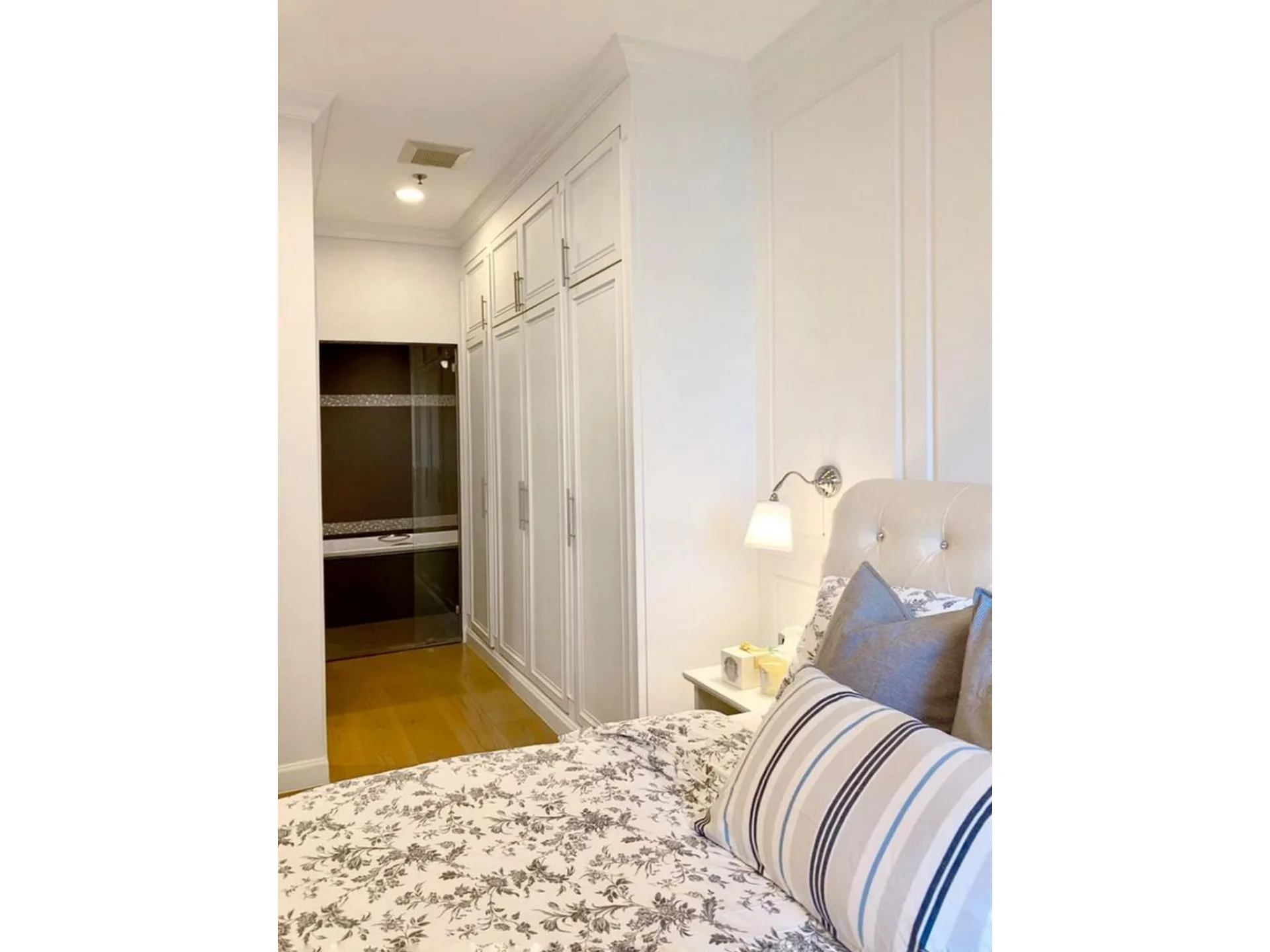 Property photos for The Crest Sukhumvit 34
