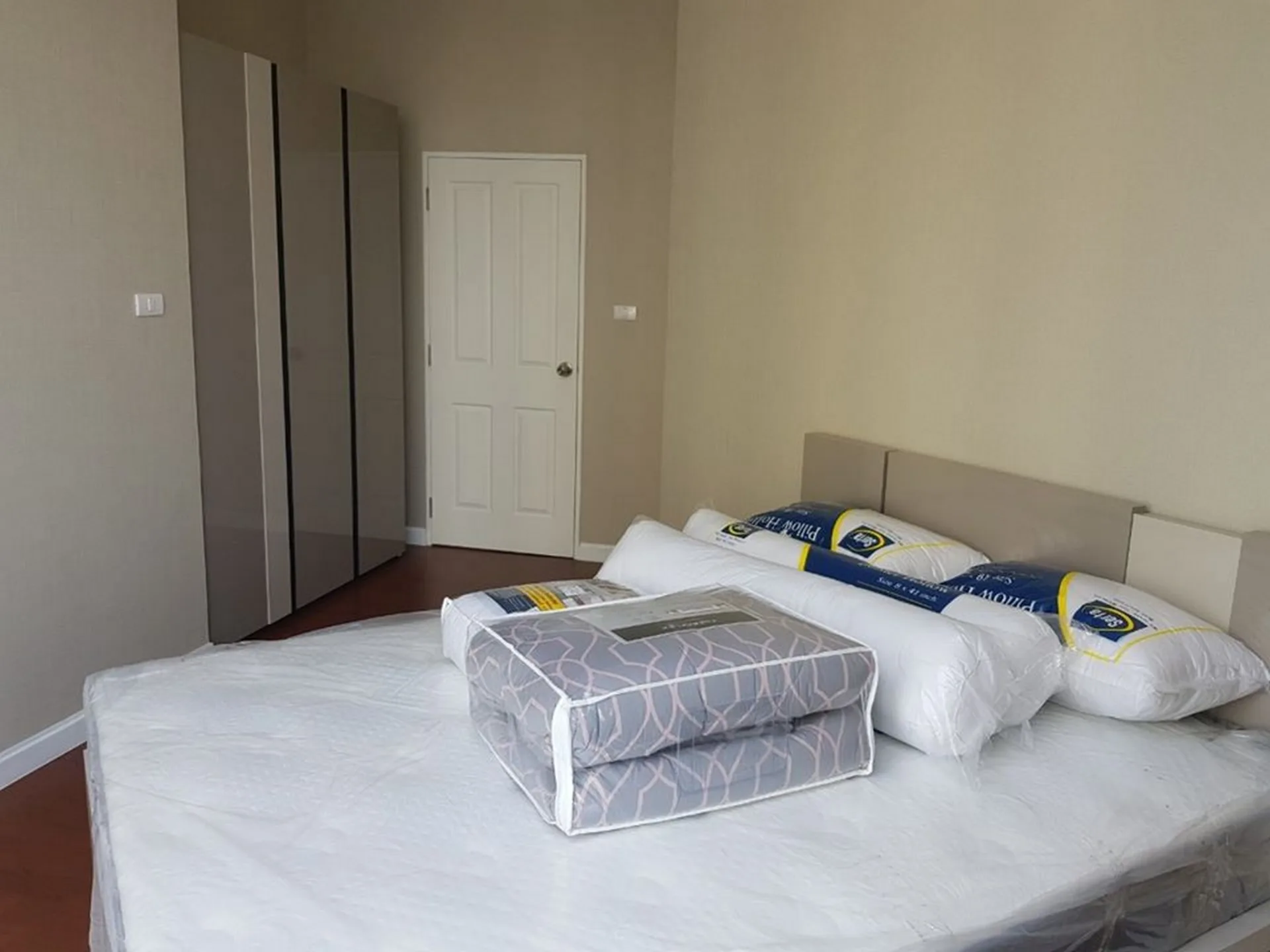 Property photos for Belle Grand Rama 9