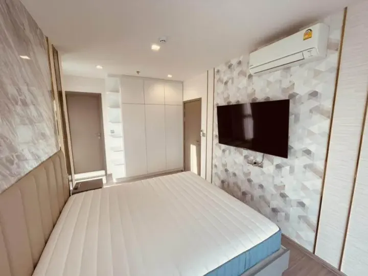 Property photos for Life Asoke Hype