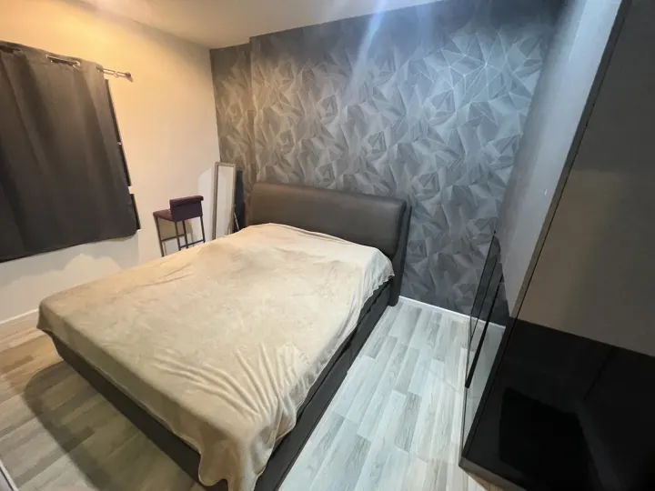 Property photos for The Key Sathorn - Charoenraj