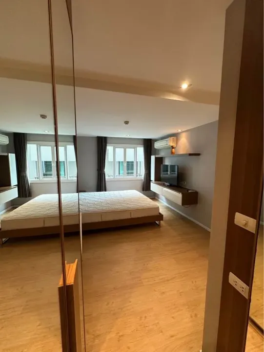 Property photos for Le Nice Ekamai