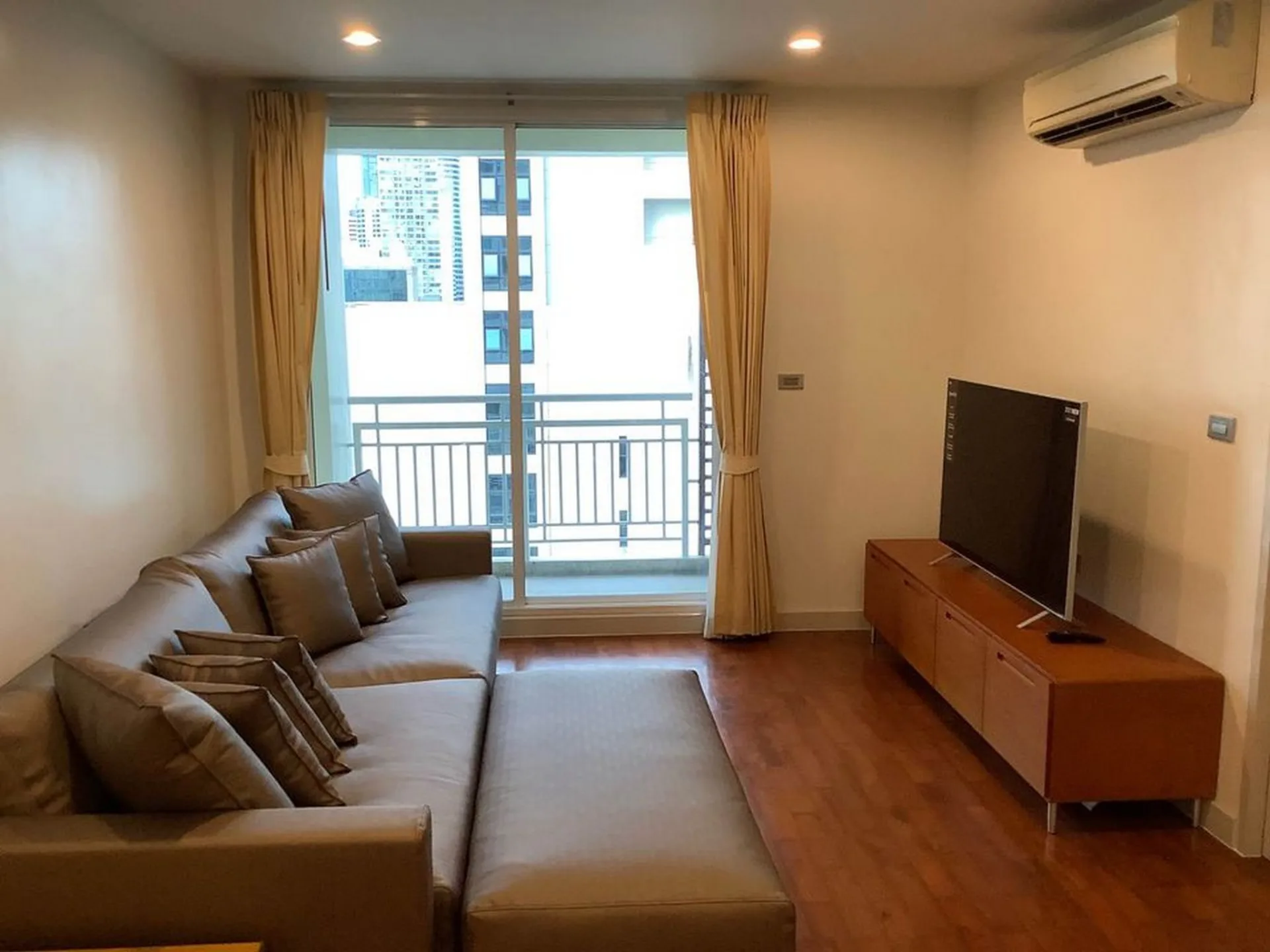 Property photos for Baan Siri Silom