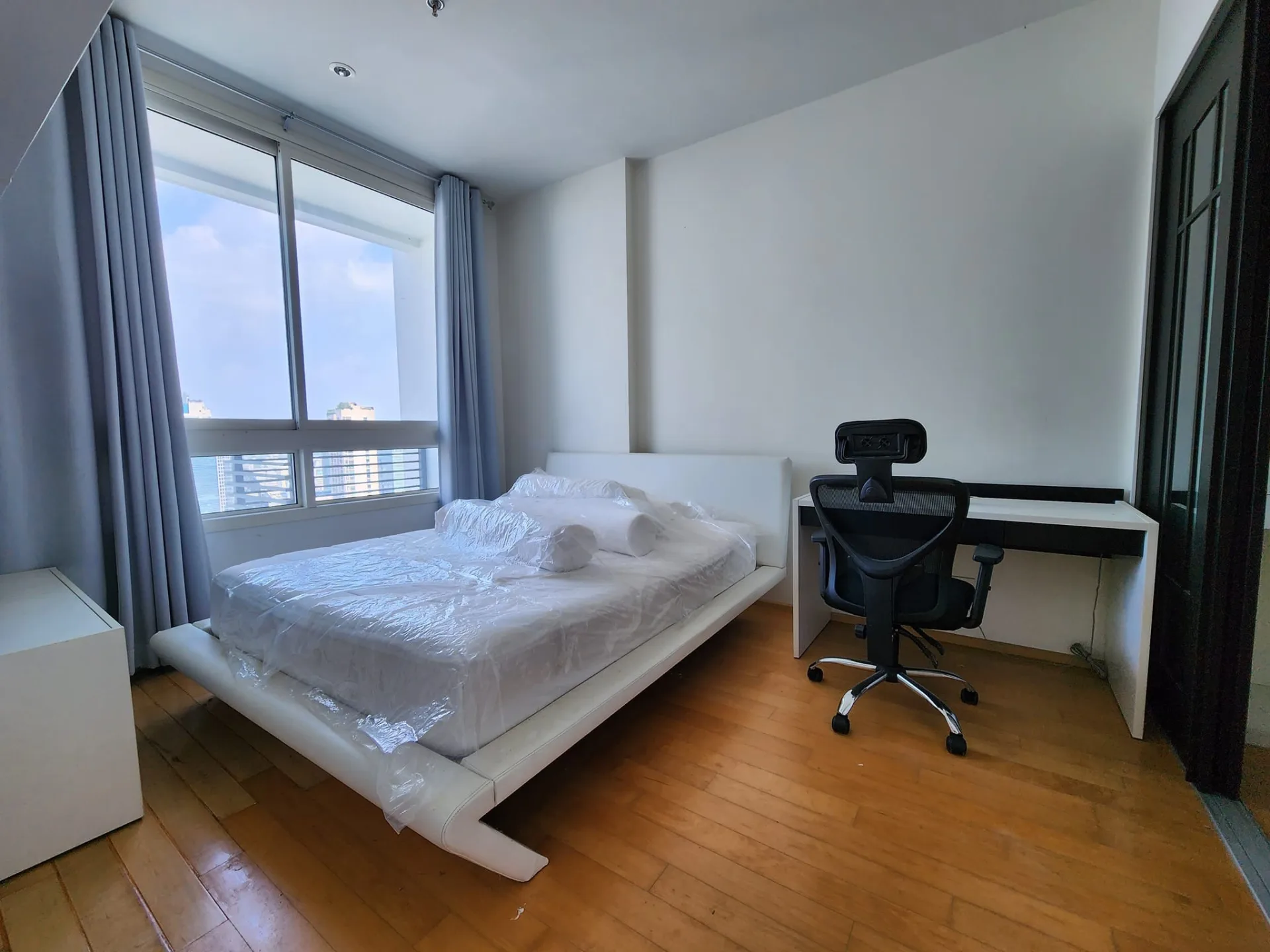 Property photos for Villa Rachatewi