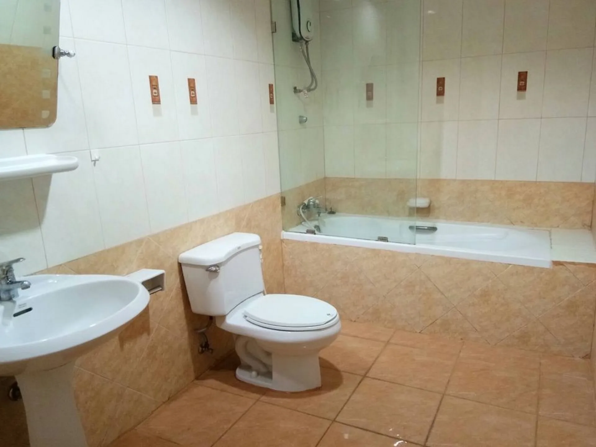 Property photos for The Waterford Park Sukhumvit 53