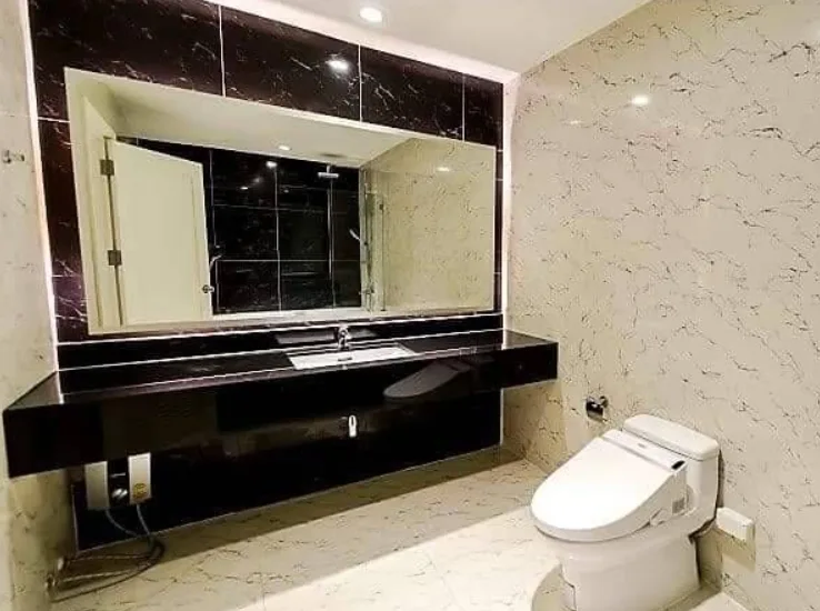 Property photos for State Tower