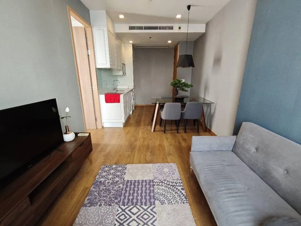 Property photos for Noble BE 33