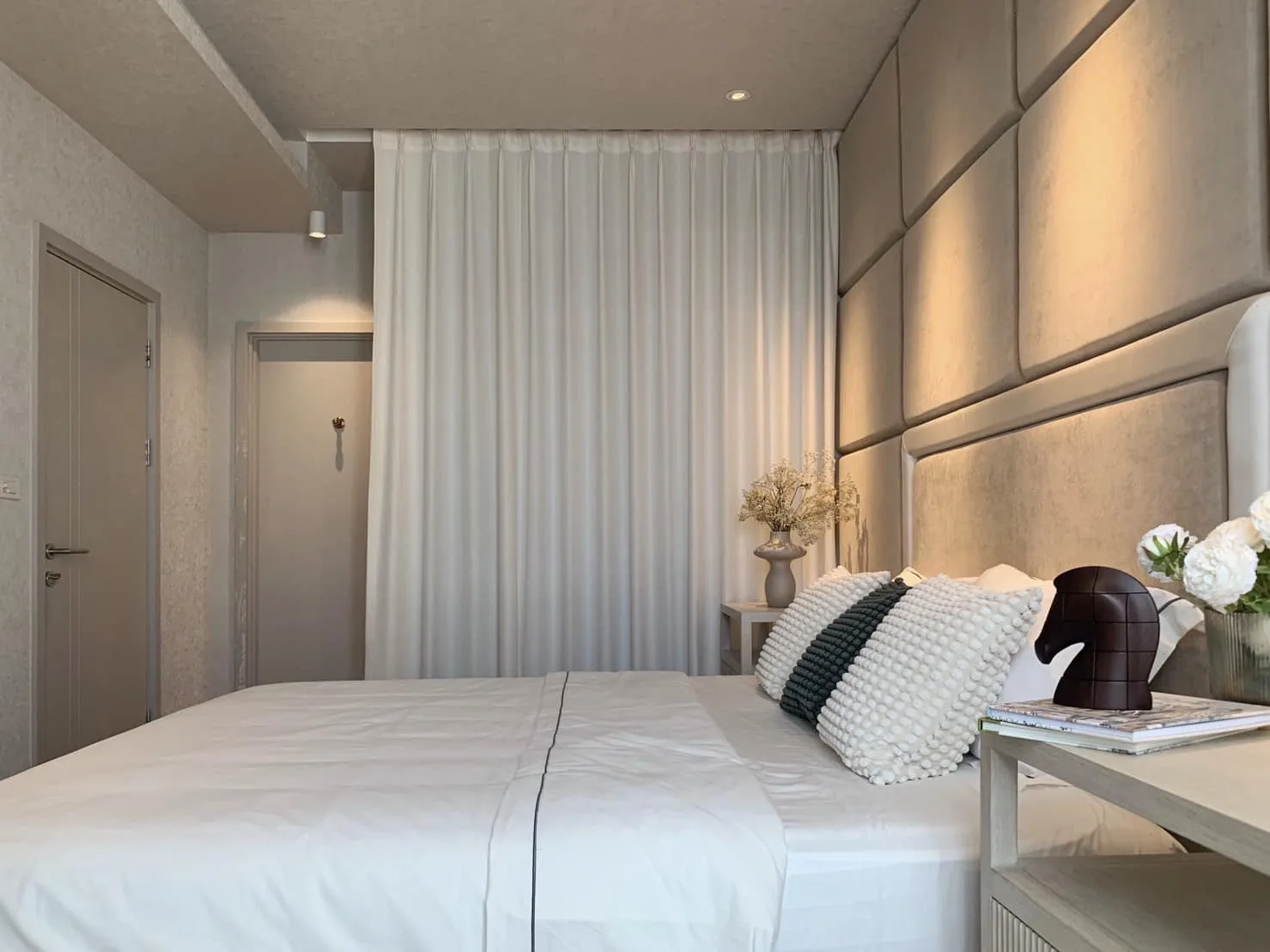Property photos for Hasu Haus