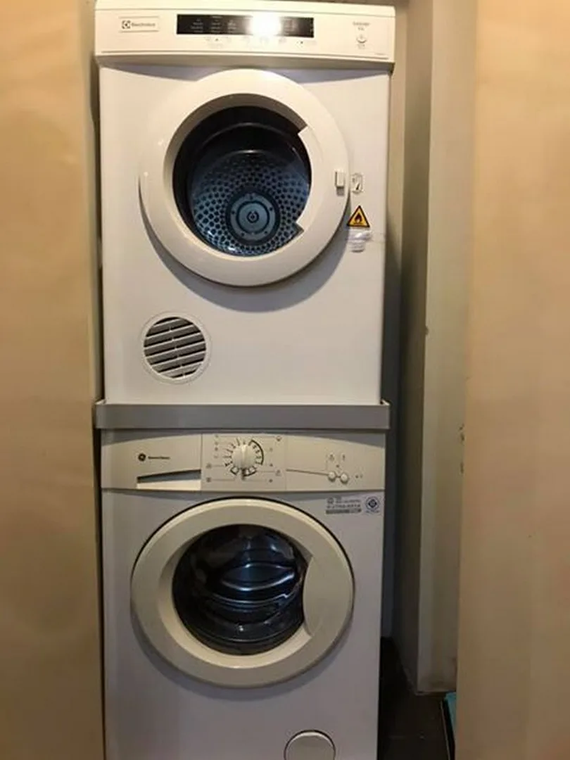 Property photos for Siri On 8