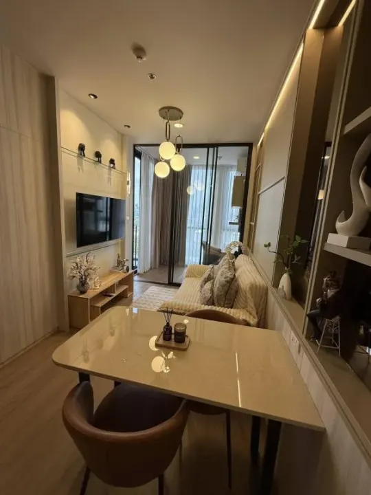 Property photos for The Issara Sathorn