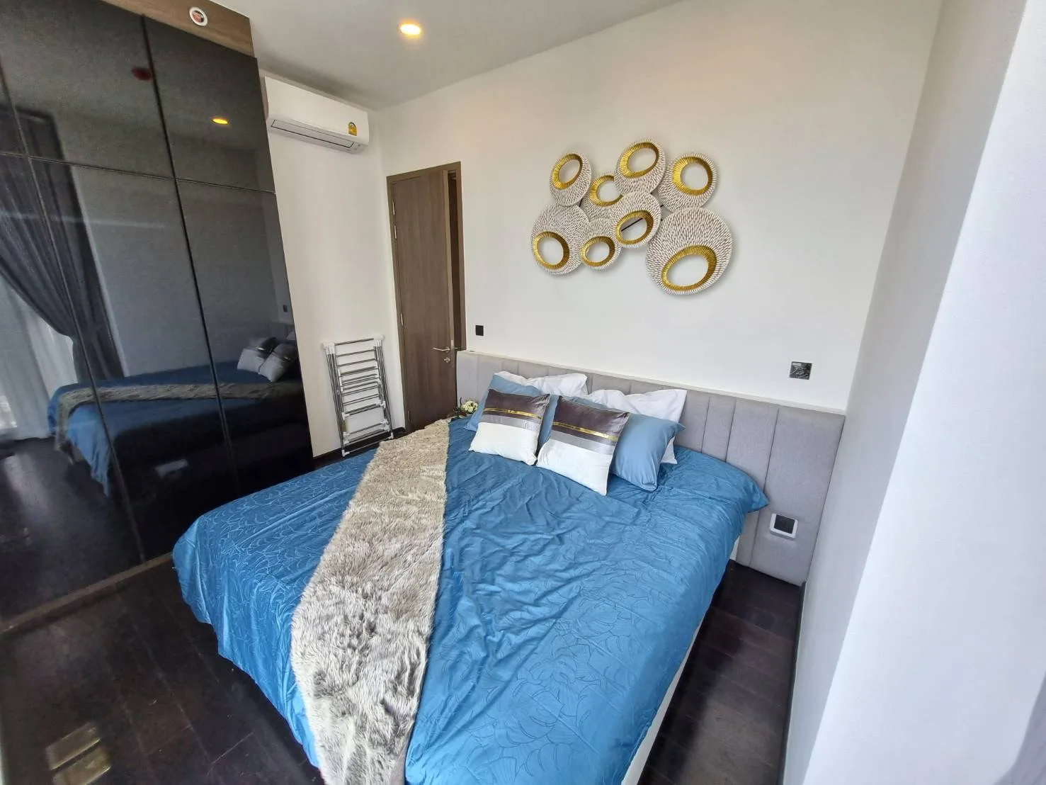 Property photos for Park Origin Thonglor
