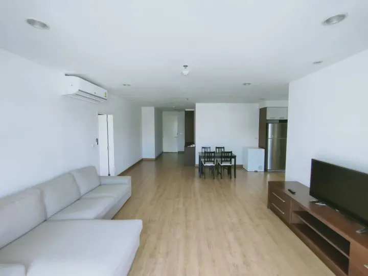 Property photos for Silom Grand Terrace