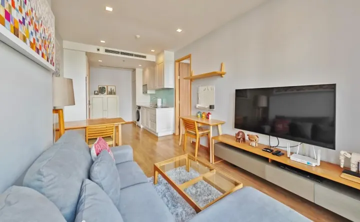 Property photos for Noble BE 33