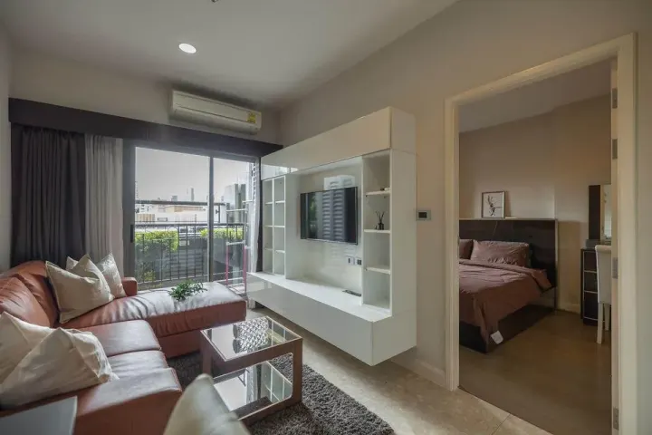Property photos for The Crest Sukhumvit 34