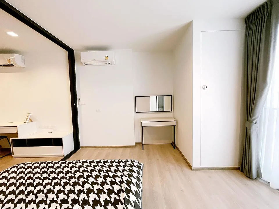 Property photos for THE LINE Phahonyothin Park
