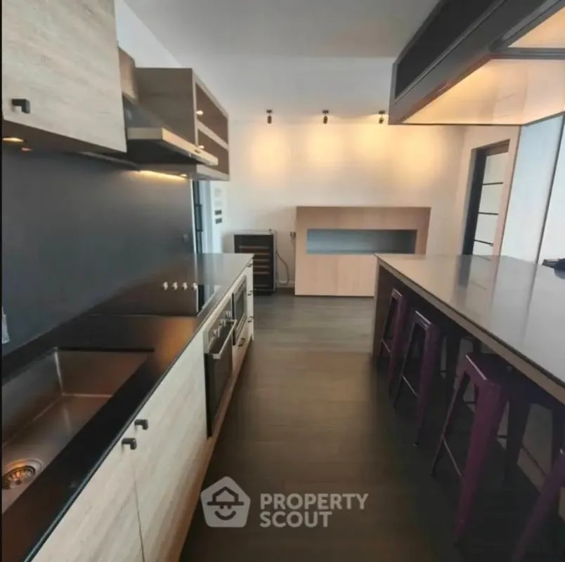 Property photos for Penthouse Condominium 3
