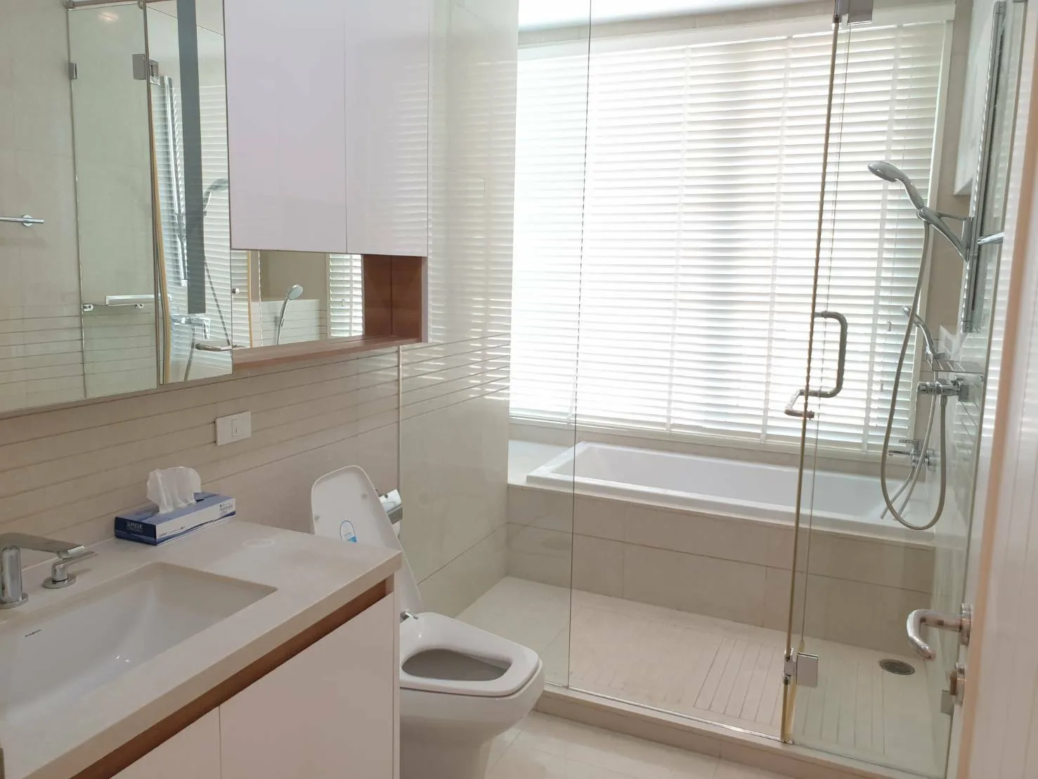 Property photos for Q Langsuan