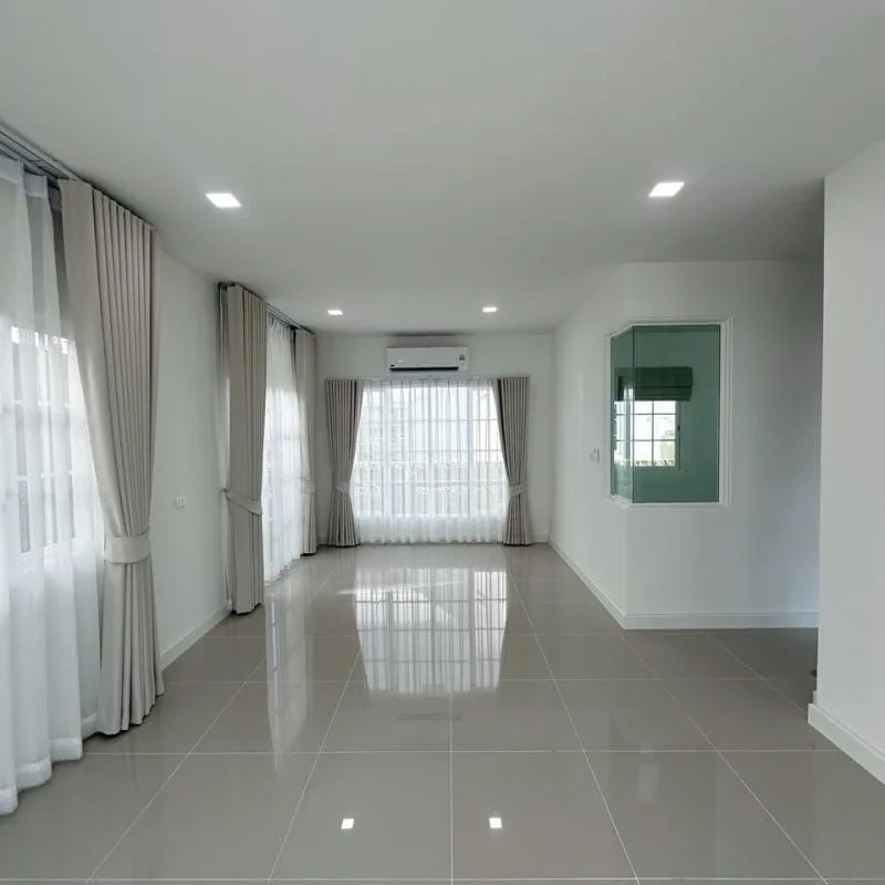 Property photos for Golden Neo Sukhumvit Lasalle