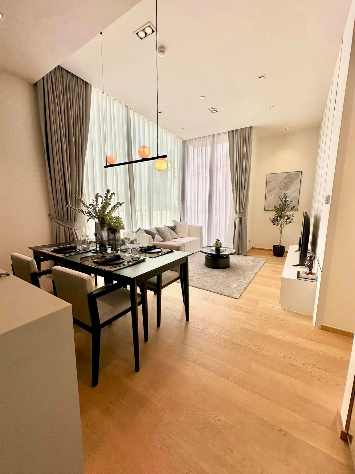 Property photos for 28 Chidlom