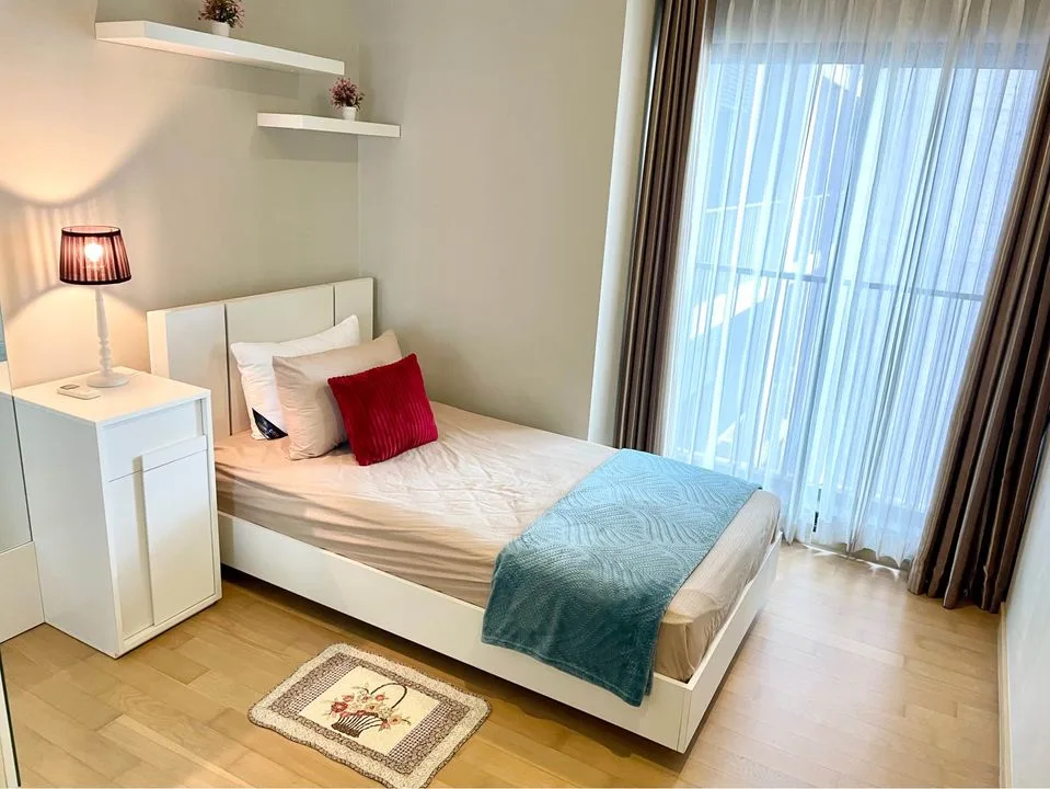 Property photos for Noble Reveal