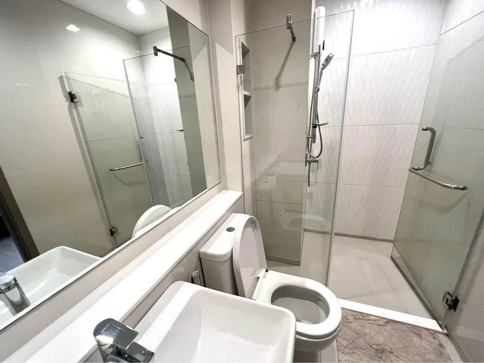 Property photos for Life Asoke Hype