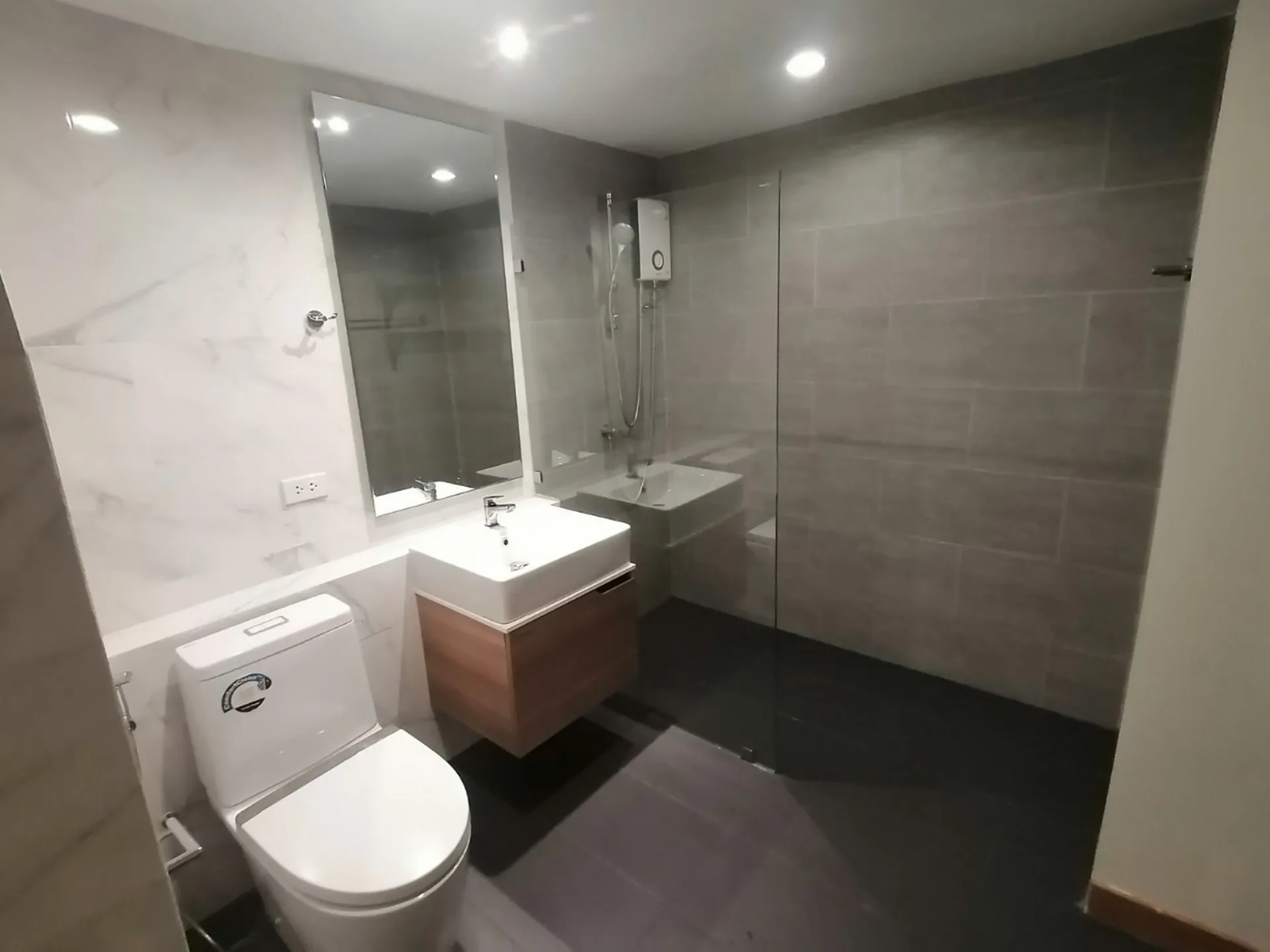 Property photos for Lily House