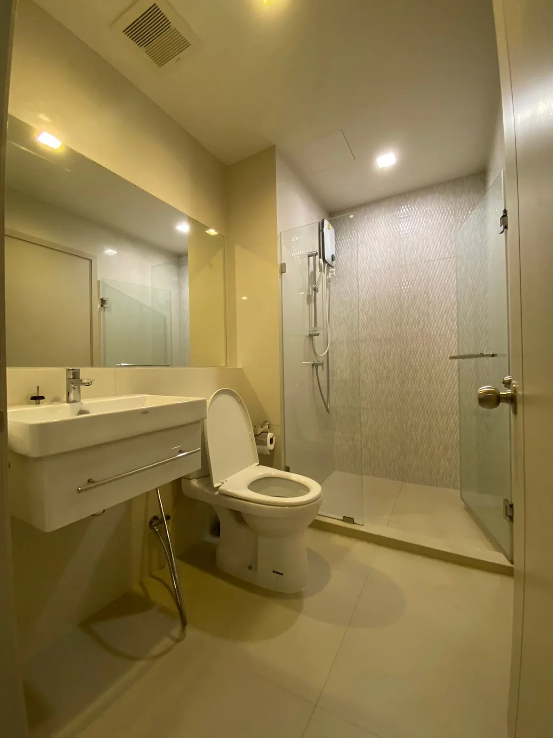 Property photos for Life Sukhumvit 48