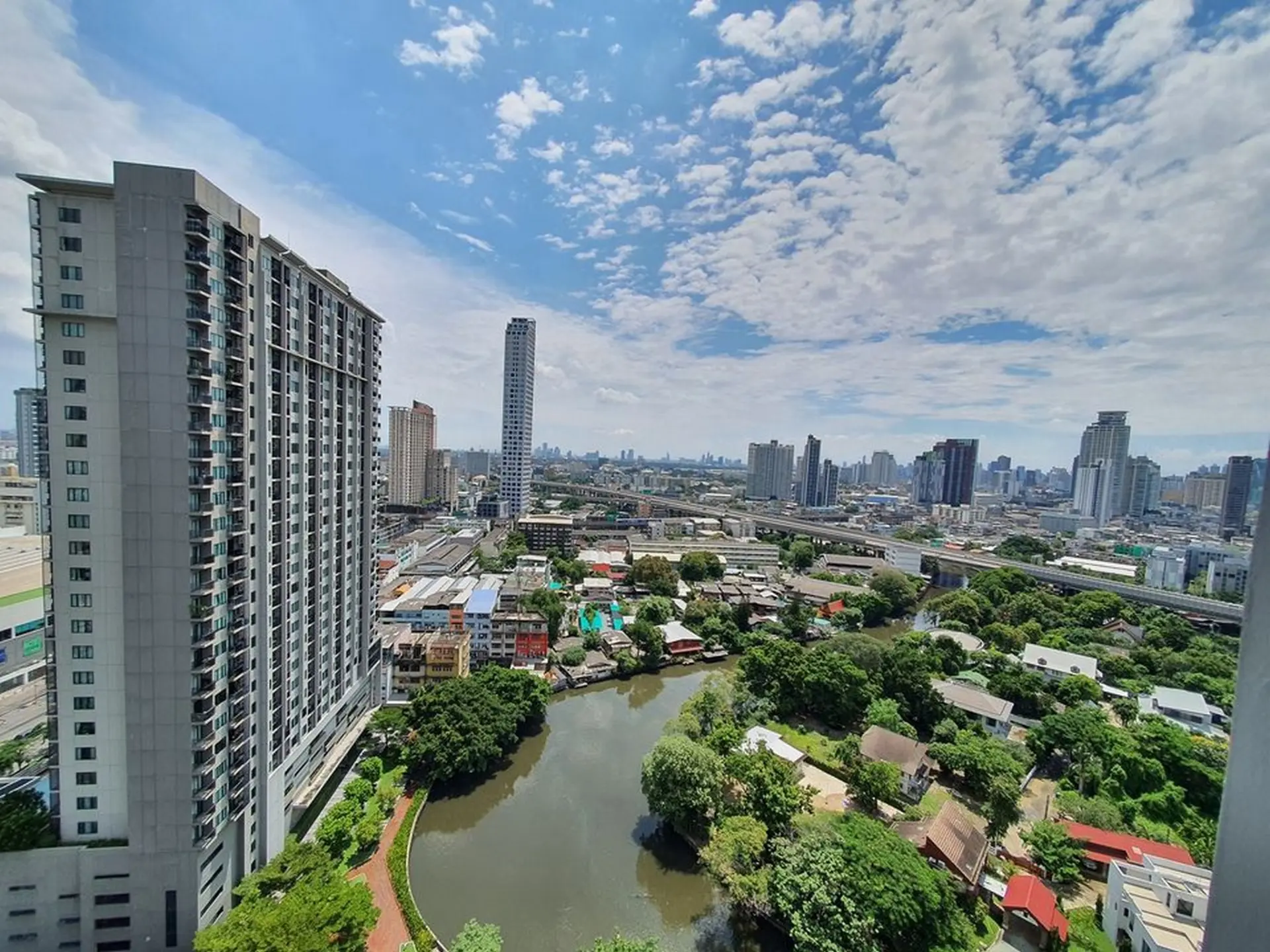 Property photos for The Base Sukhumvit 77