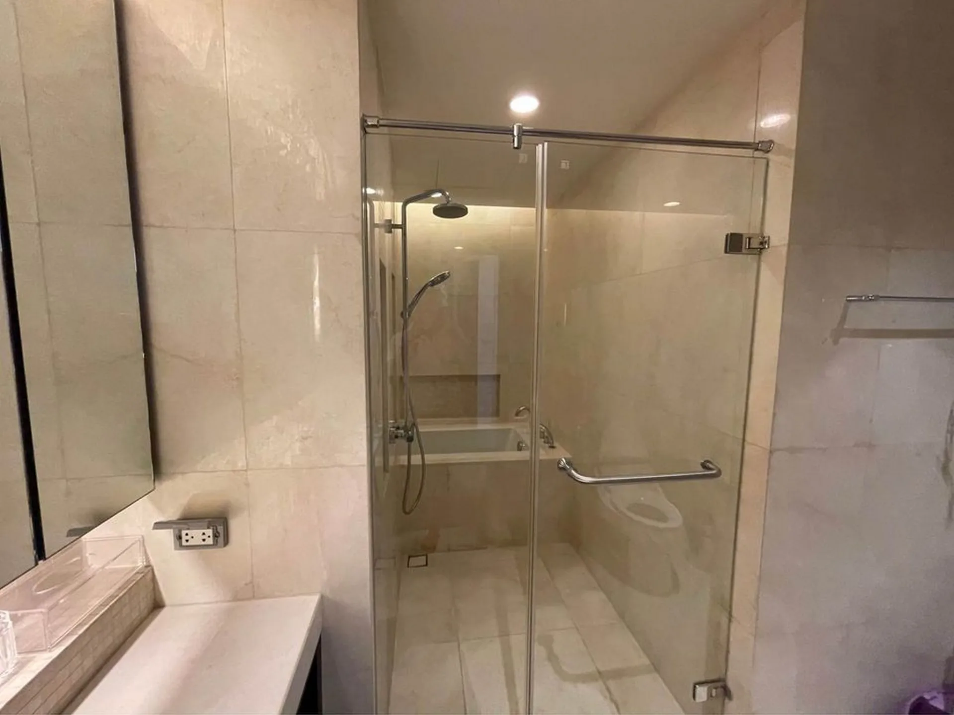 Property photos for Oriental Residence
