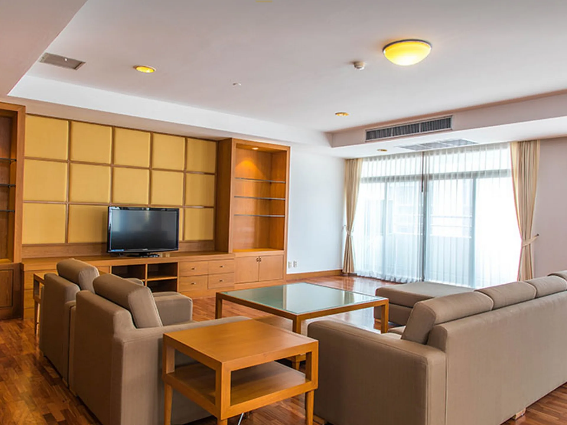 Property photos for Krungthep Thani Tower